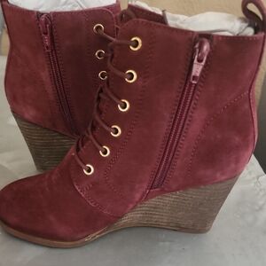 Diba Maroon Lace-Up Wedge Boots